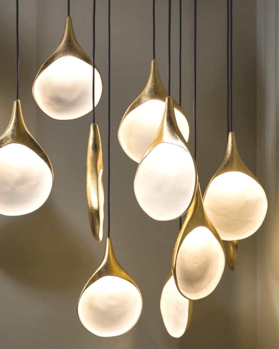 RAVENDALE HANGING GLASS LANTERN