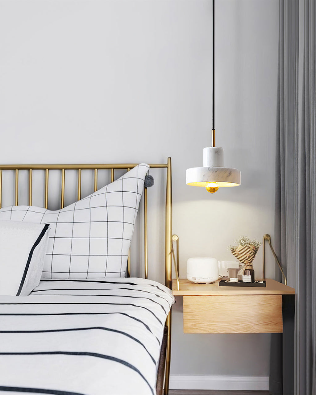 RAVENSTONE HANGING LIGHT COVEN