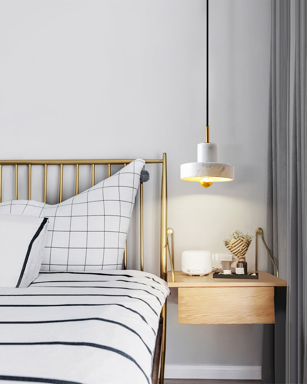 RAVENSTONE HANGING LIGHT COVEN