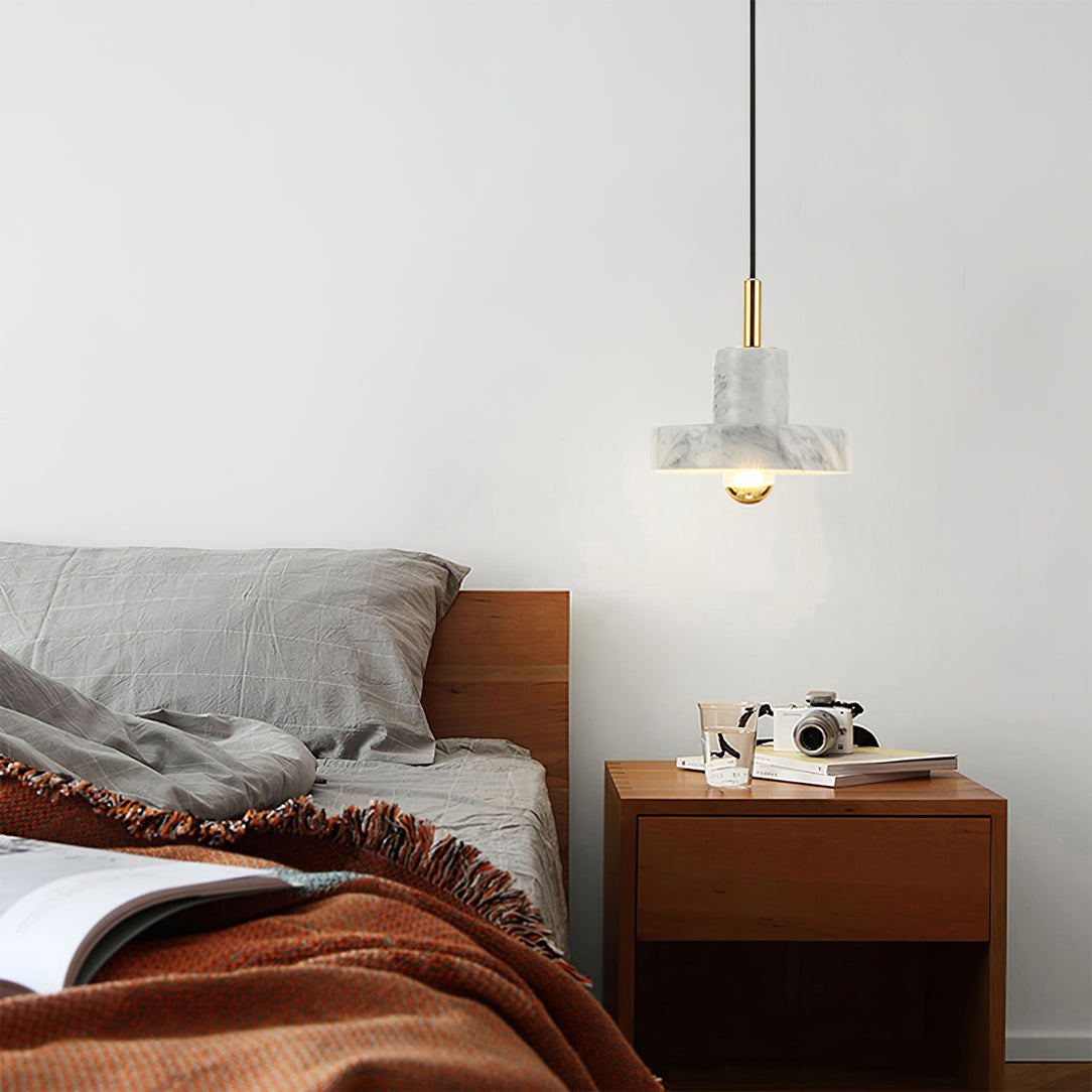 RAVENSTONE HANGING LIGHT COVEN