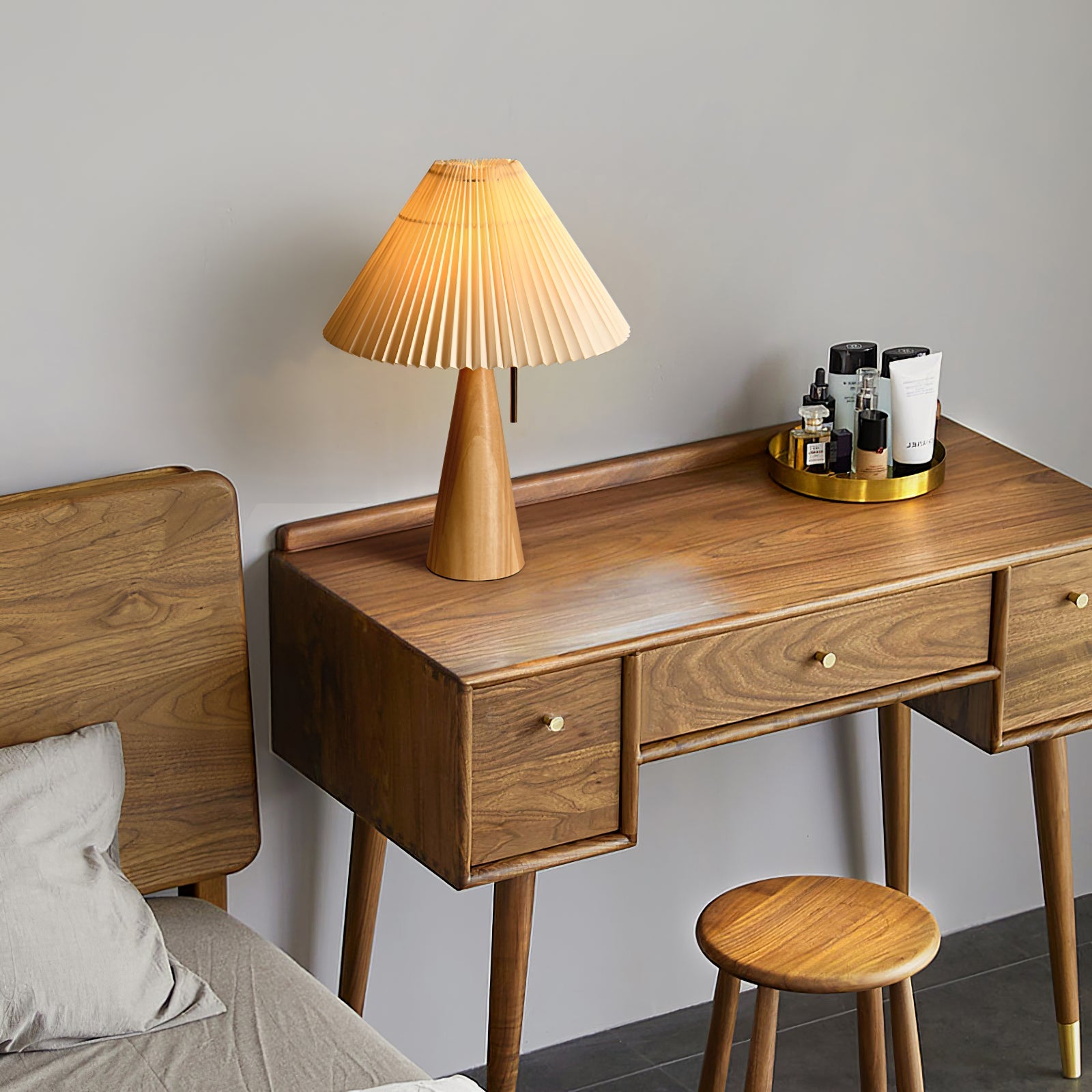 FENWICK WOVEN CANOPY TABLE LAMP