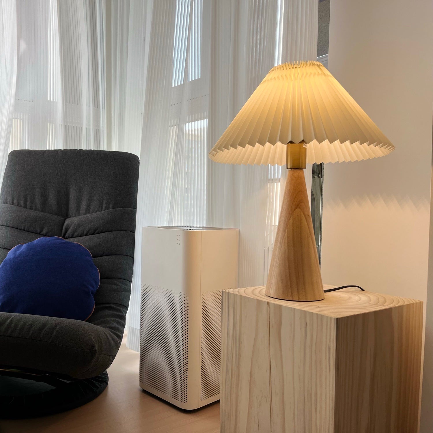 FENWICK WOVEN CANOPY TABLE LAMP