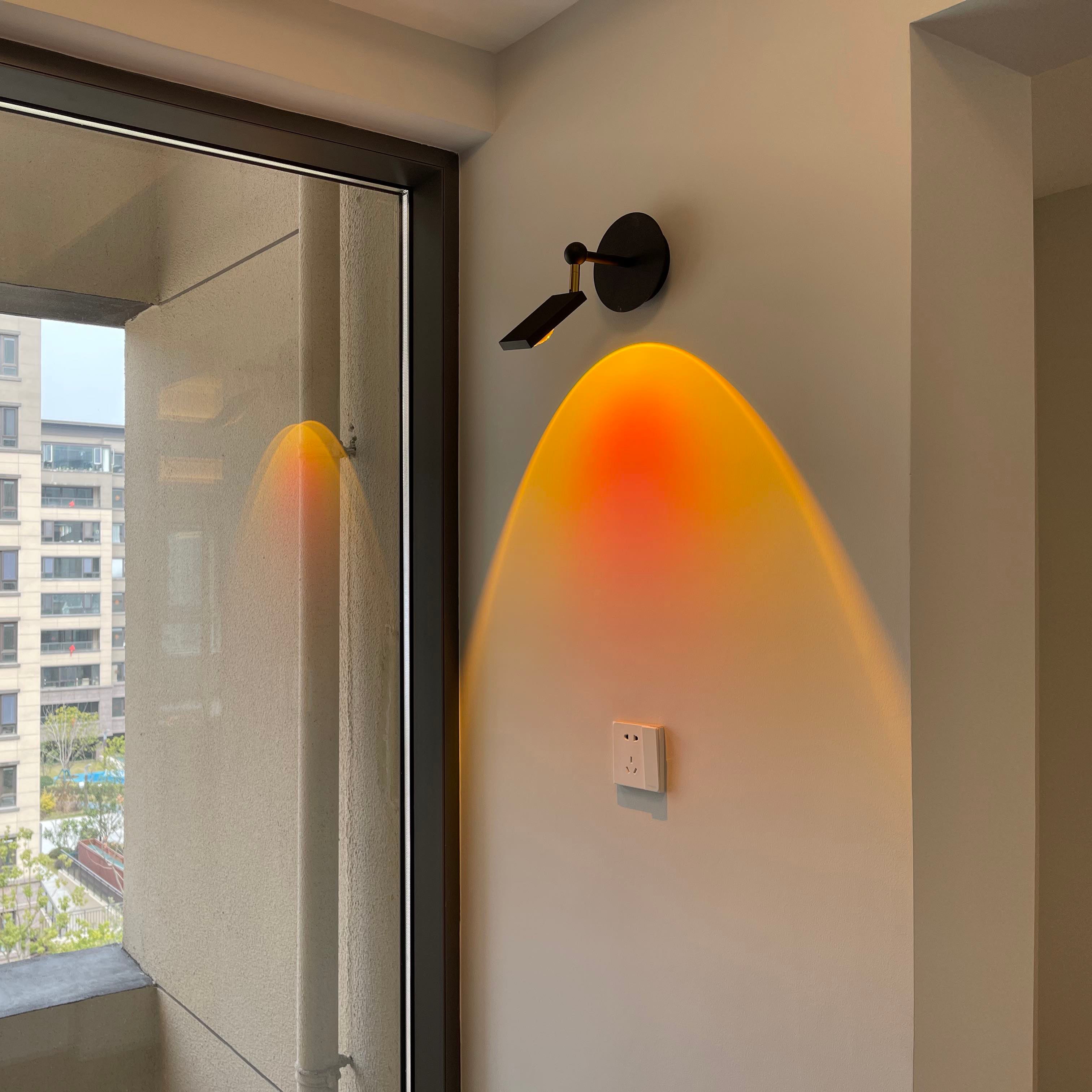 FENWICK HORIZON GLOW WALL SCONCE