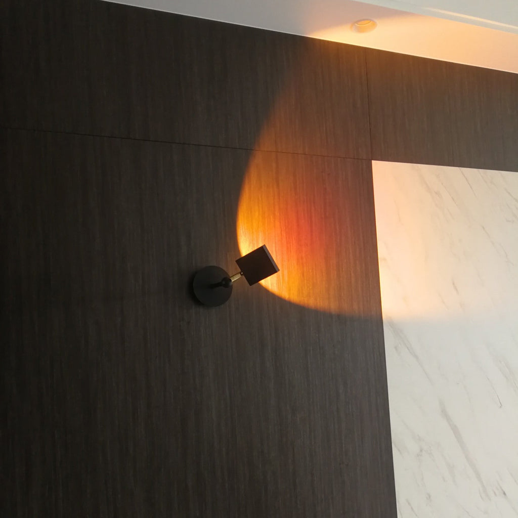FENWICK HORIZON GLOW WALL SCONCE