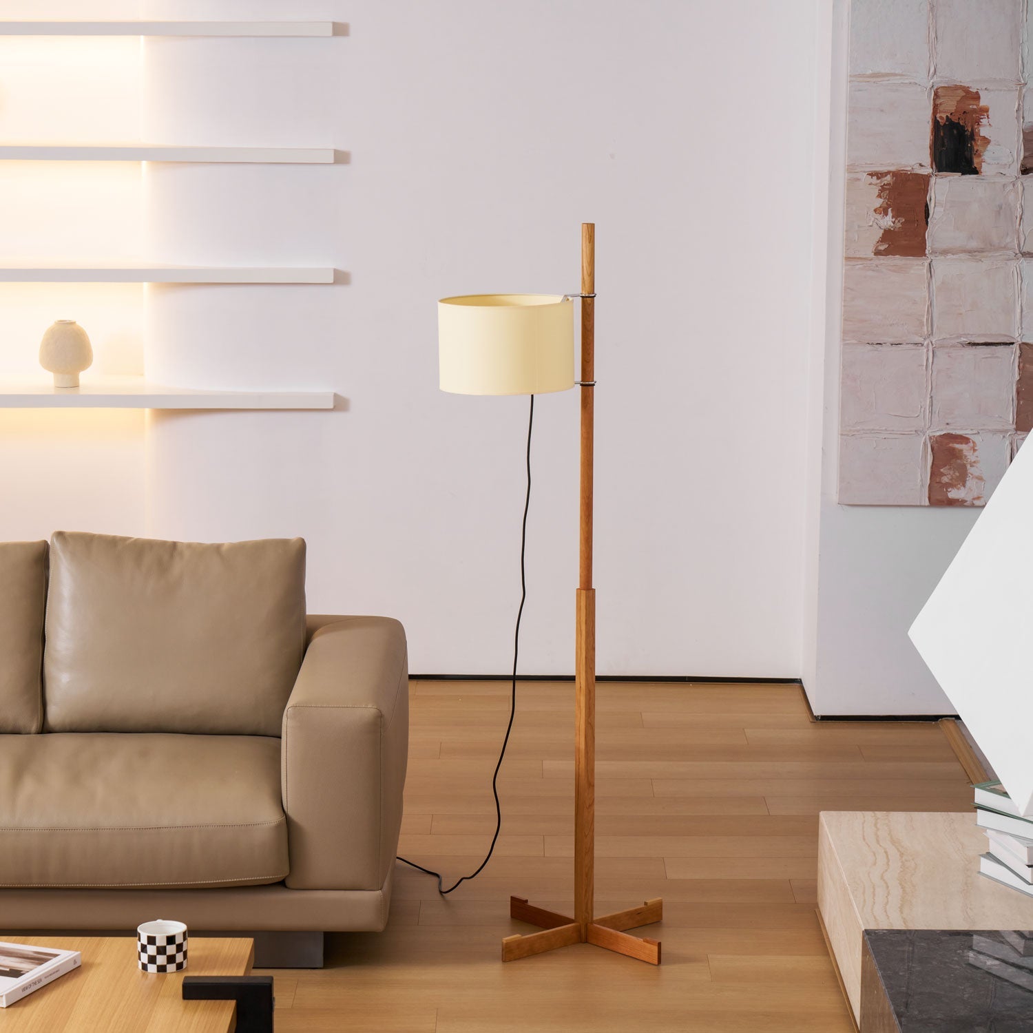 WINTHORPE WOODEN TRIPOD FLOOR LIGHT