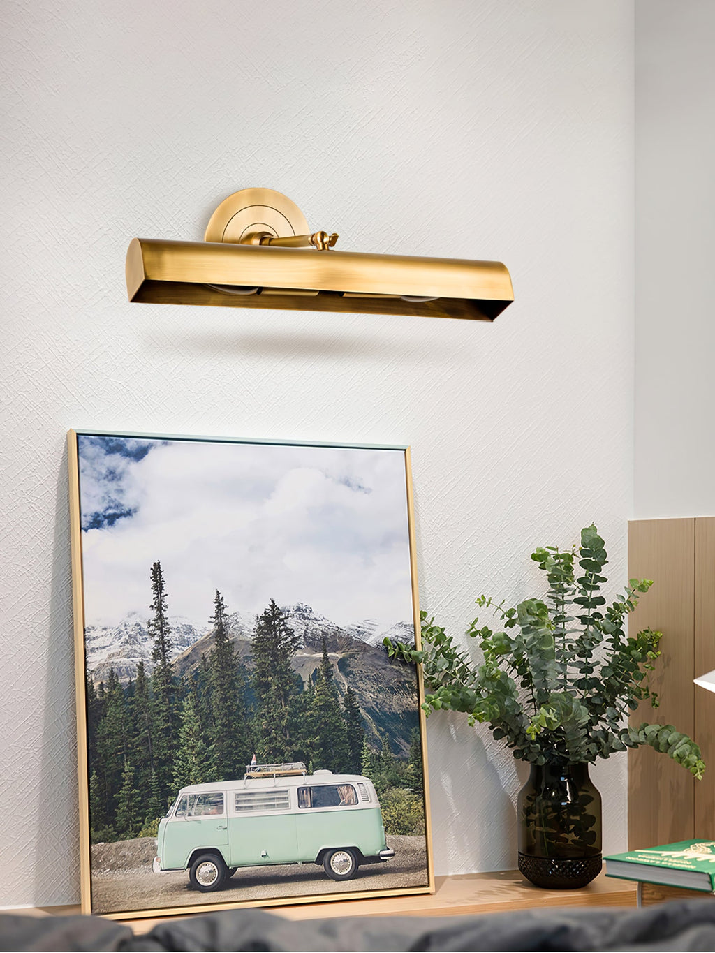 RAVENHURST VINTAGE BRASS WALL SCONCE