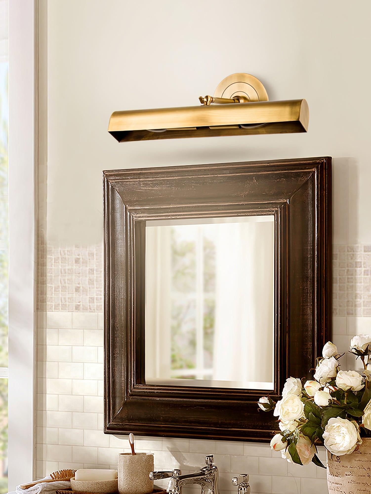 RAVENHURST VINTAGE BRASS WALL SCONCE