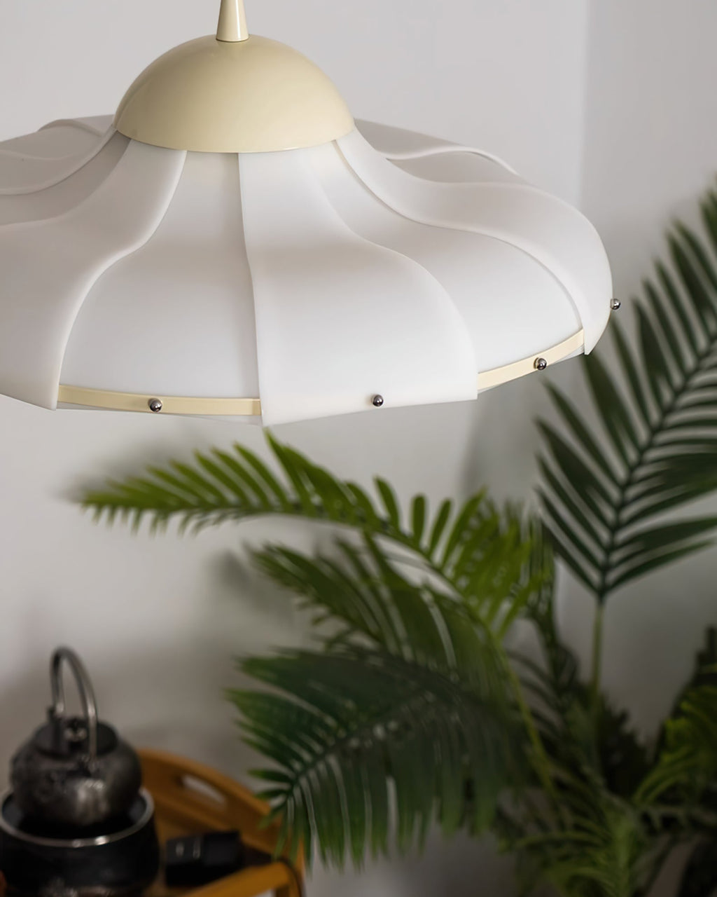 VANDERBILT WHIRL PENDANT LIGHT