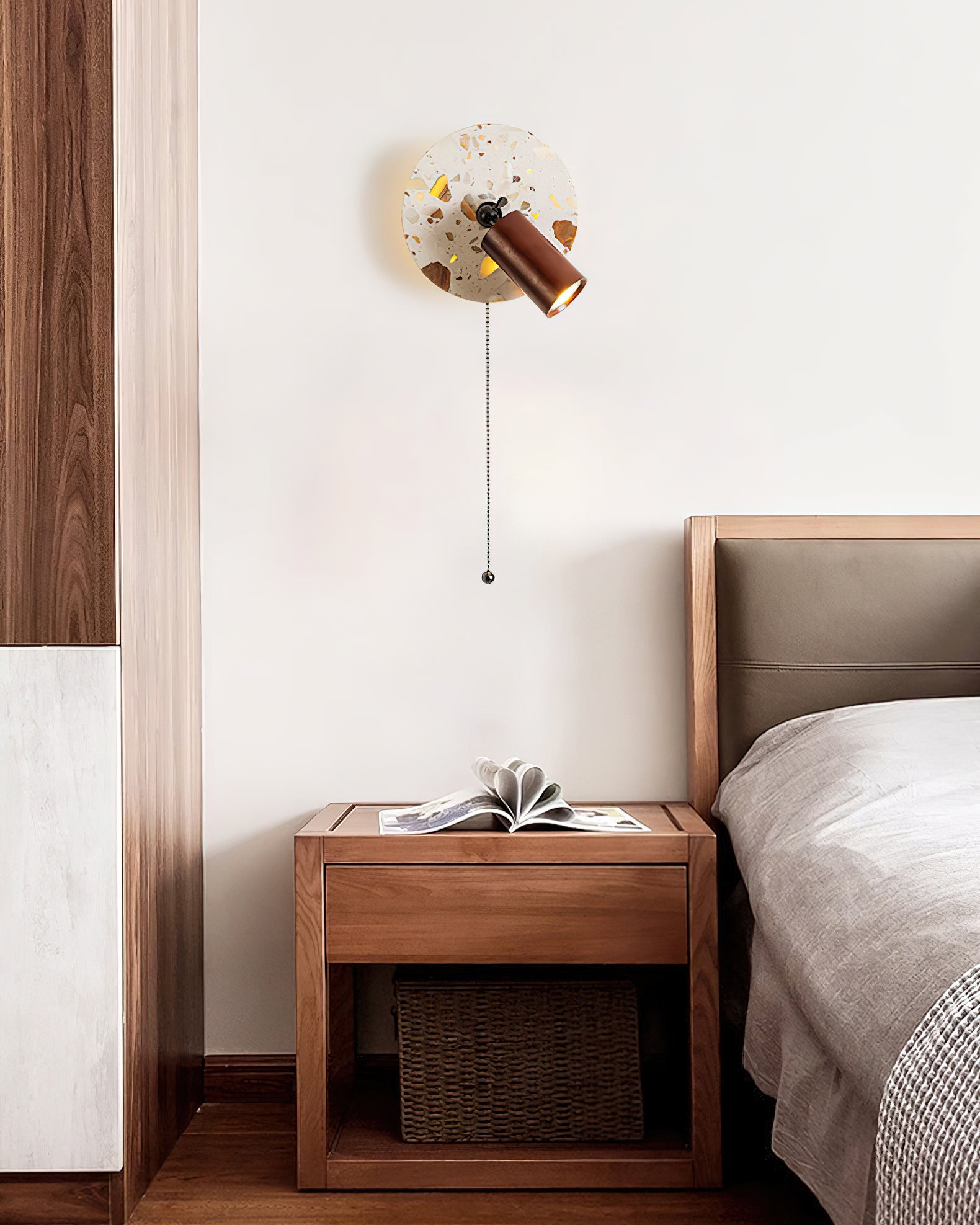 RAVENSHILL TWISTED BRASS WALL SCONCE