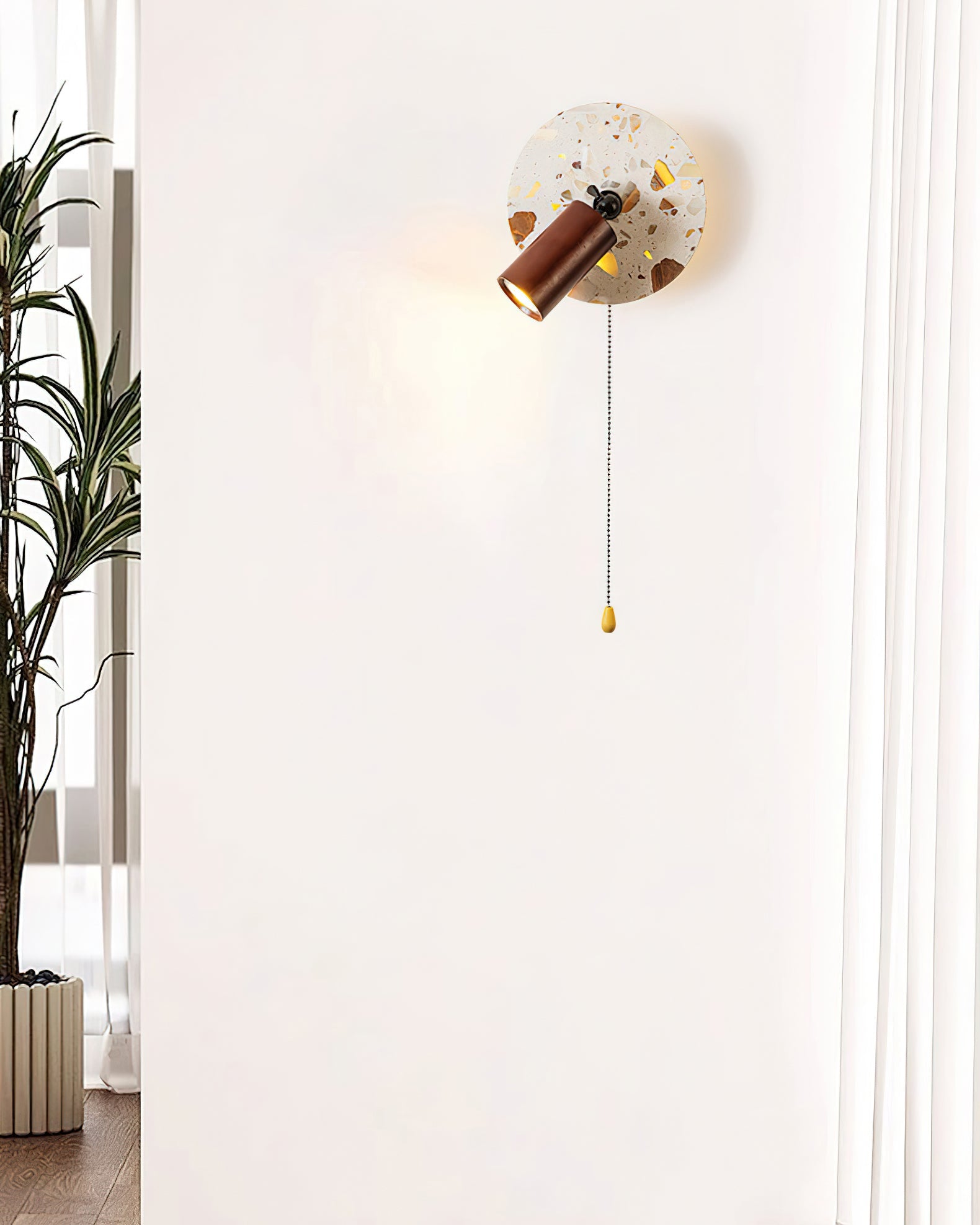 RAVENSHILL TWISTED BRASS WALL SCONCE