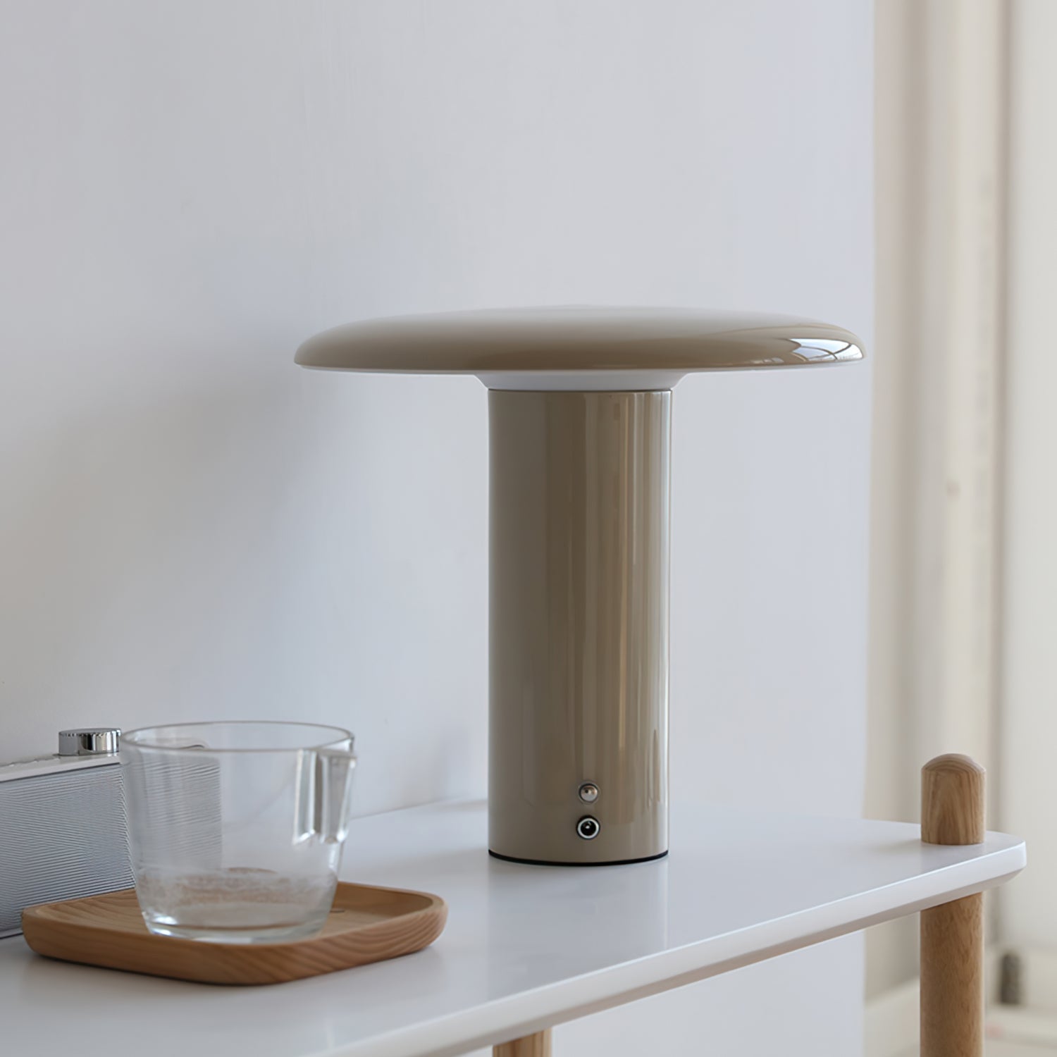 RAVENHALL RECHARGEABLE ILLUMINATING DESK LAMP
