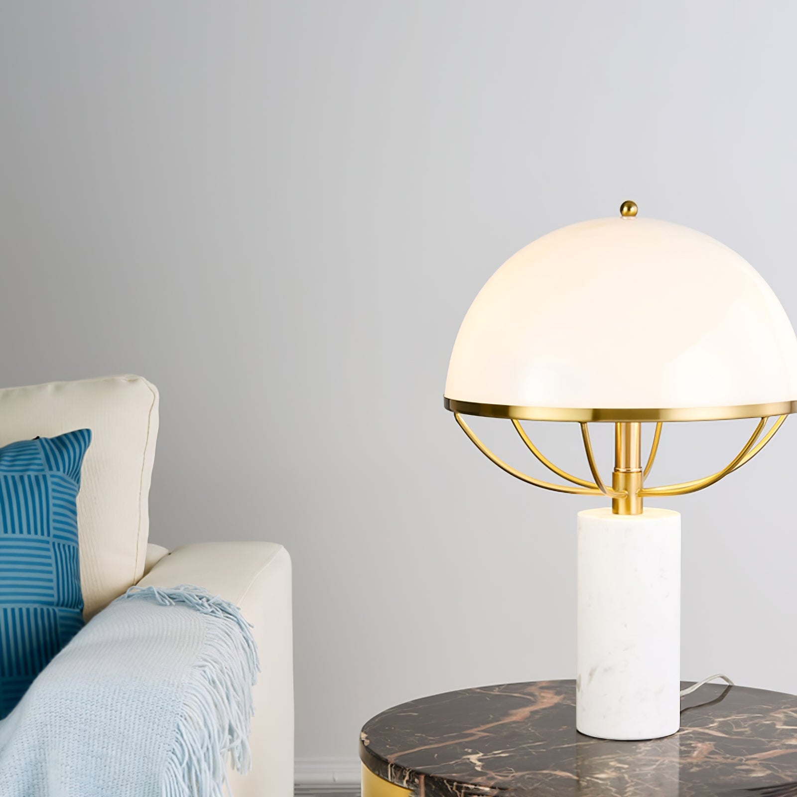 VANDERBILT GLOWING HORIZON TABLE LANTERN