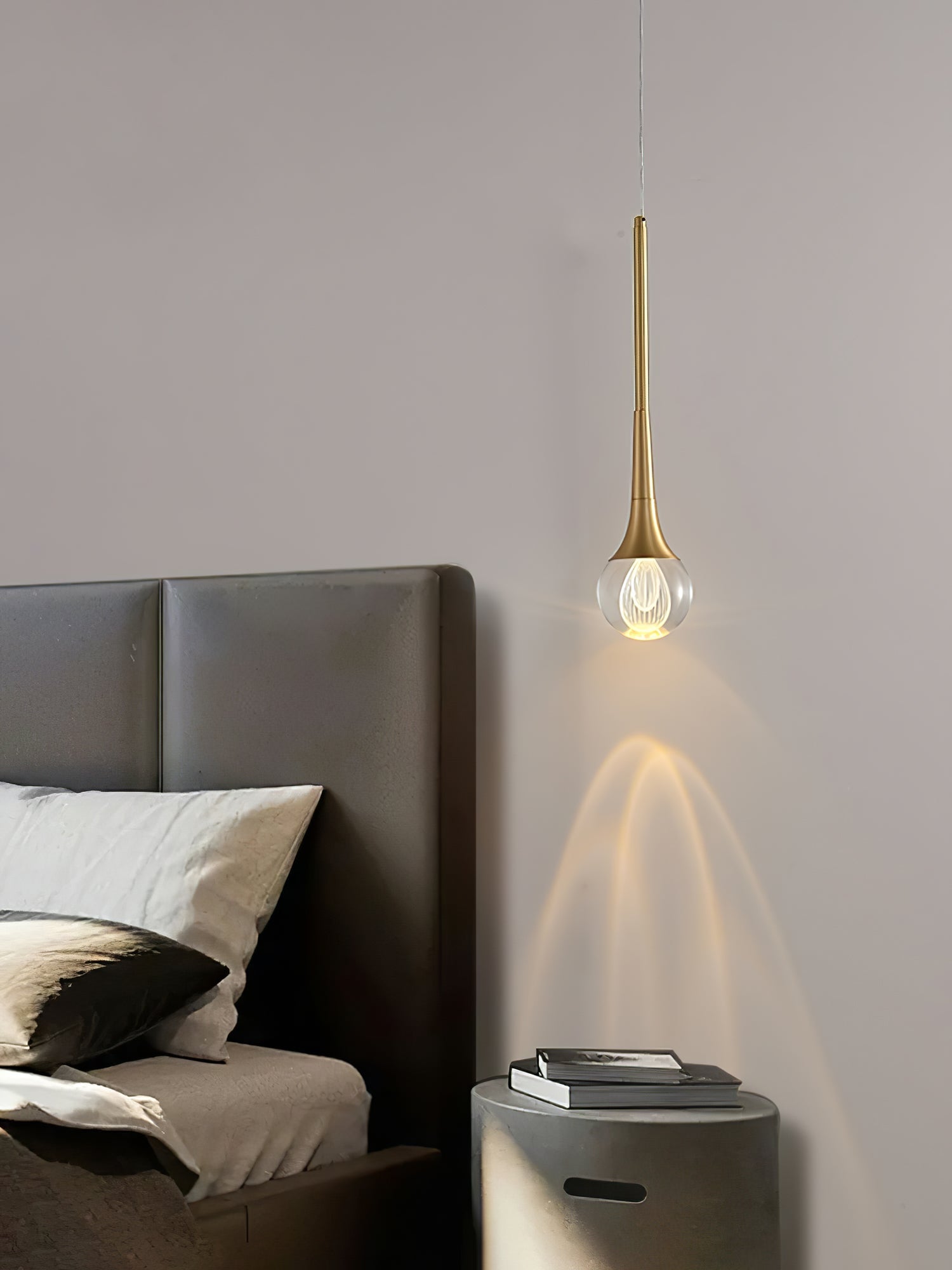 RAVENSCROFT CRYSTAL DROPLET HANGING LANTERN