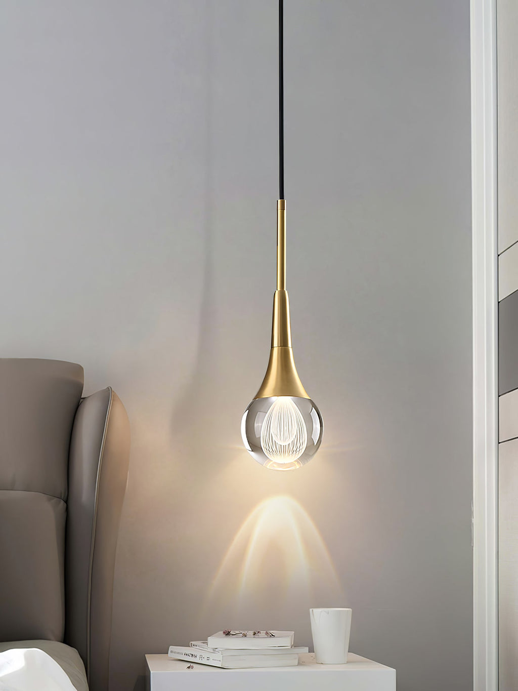 RAVENSCROFT CRYSTAL DROPLET HANGING LANTERN