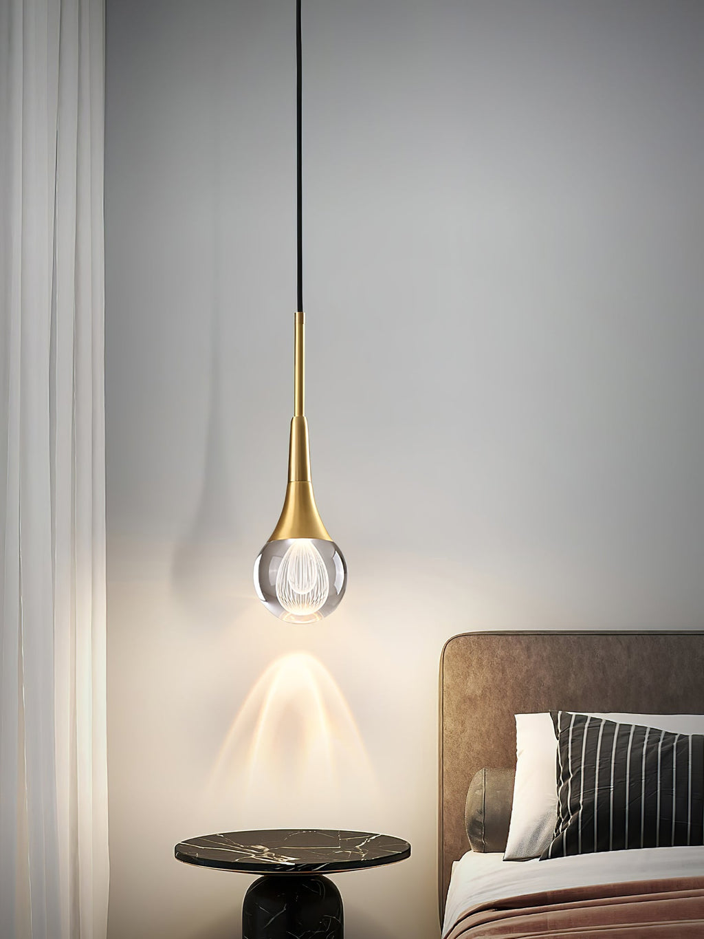 RAVENSCROFT CRYSTAL DROPLET HANGING LANTERN