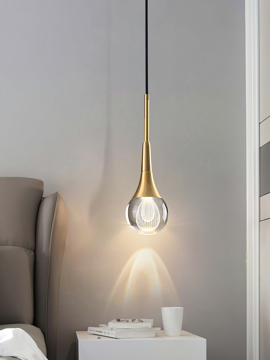 RAVENSCROFT CRYSTAL DROPLET HANGING LANTERN