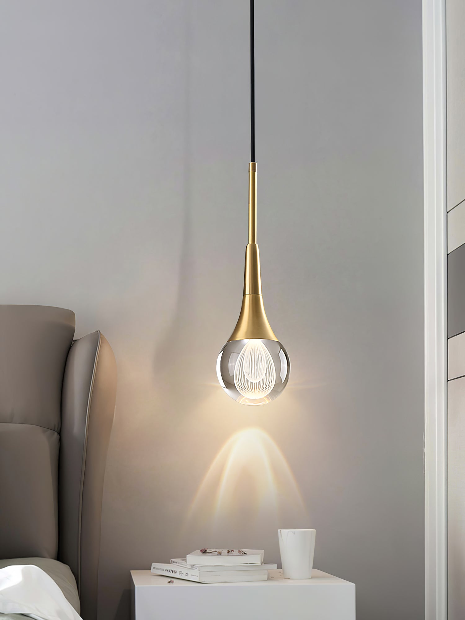 RAVENSCROFT CRYSTAL DROPLET HANGING LANTERN