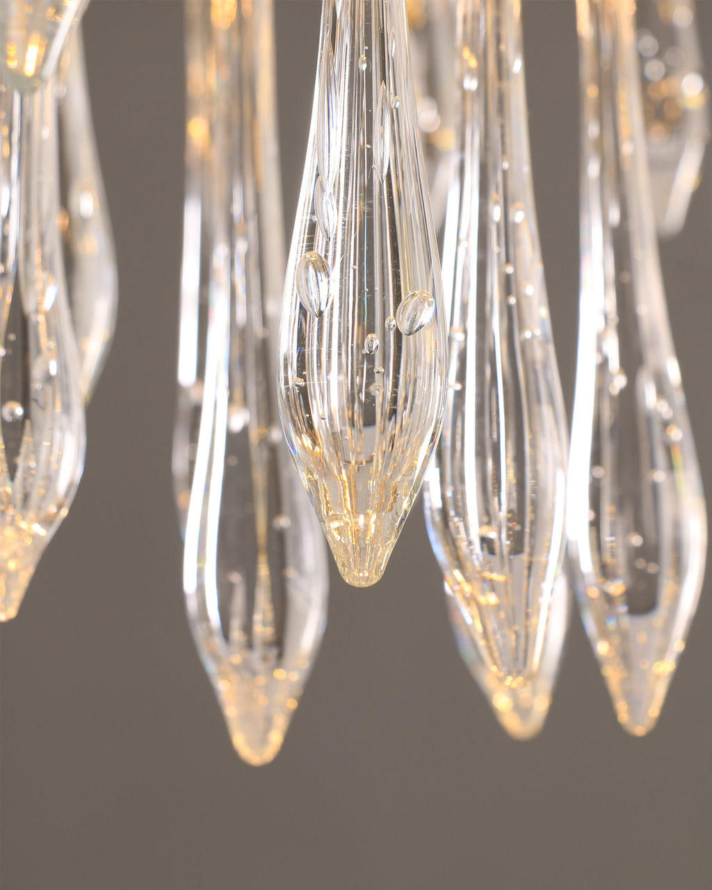 VANDERBILT DROPLET HANGING LIGHT