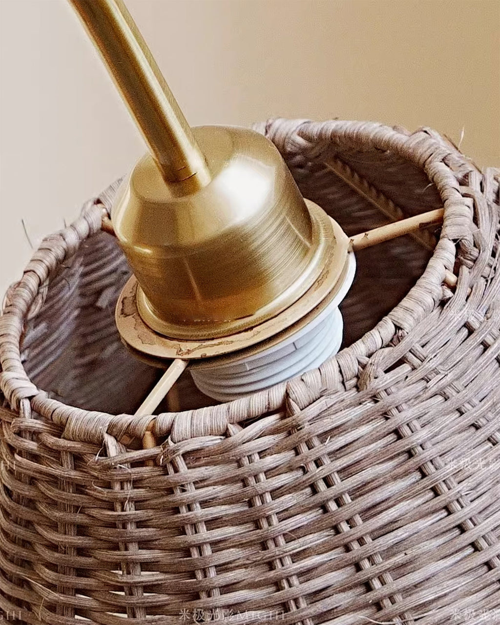 WINTHORPE TAPERED SHADE LAMP
