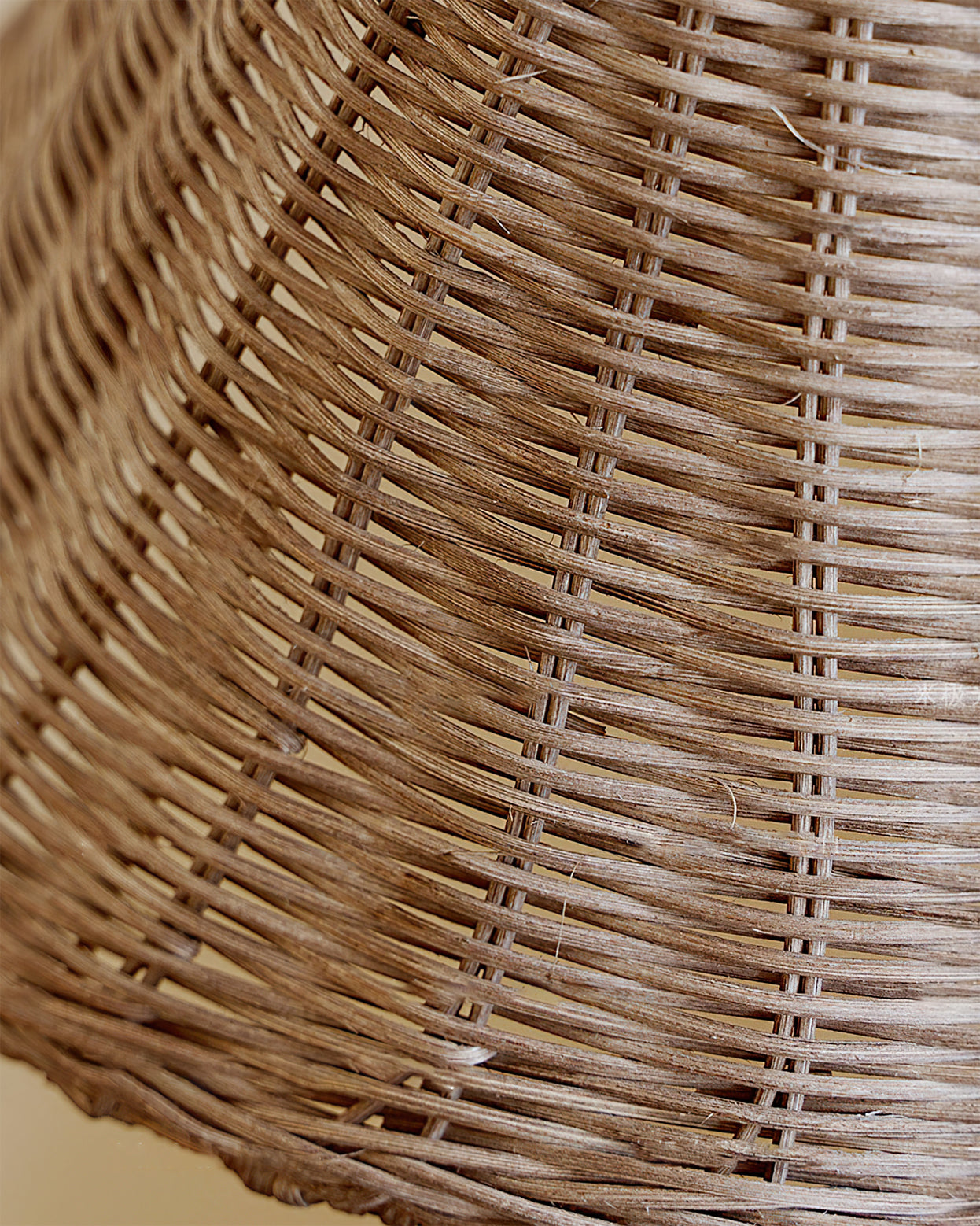 WINTHORPE TAPERED SHADE LAMP
