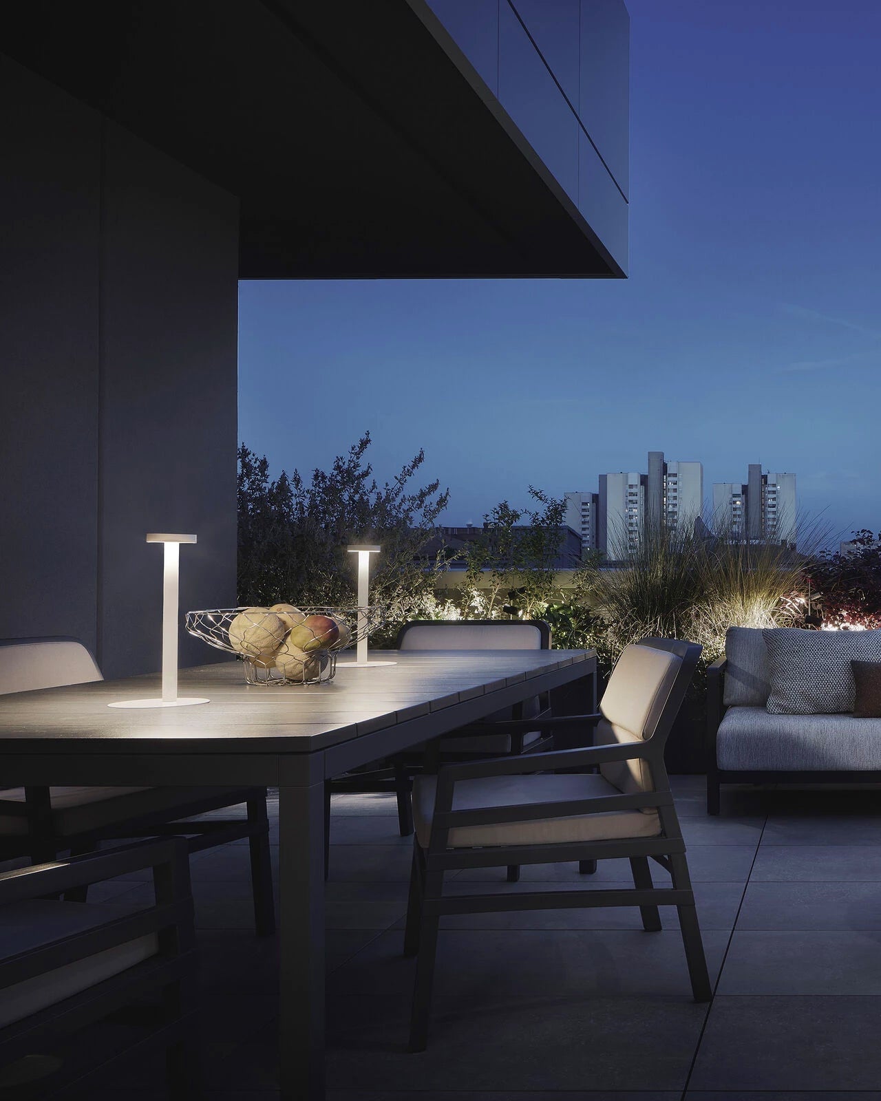 WINTHROP PORTABLE ILLUMINATION LAMP