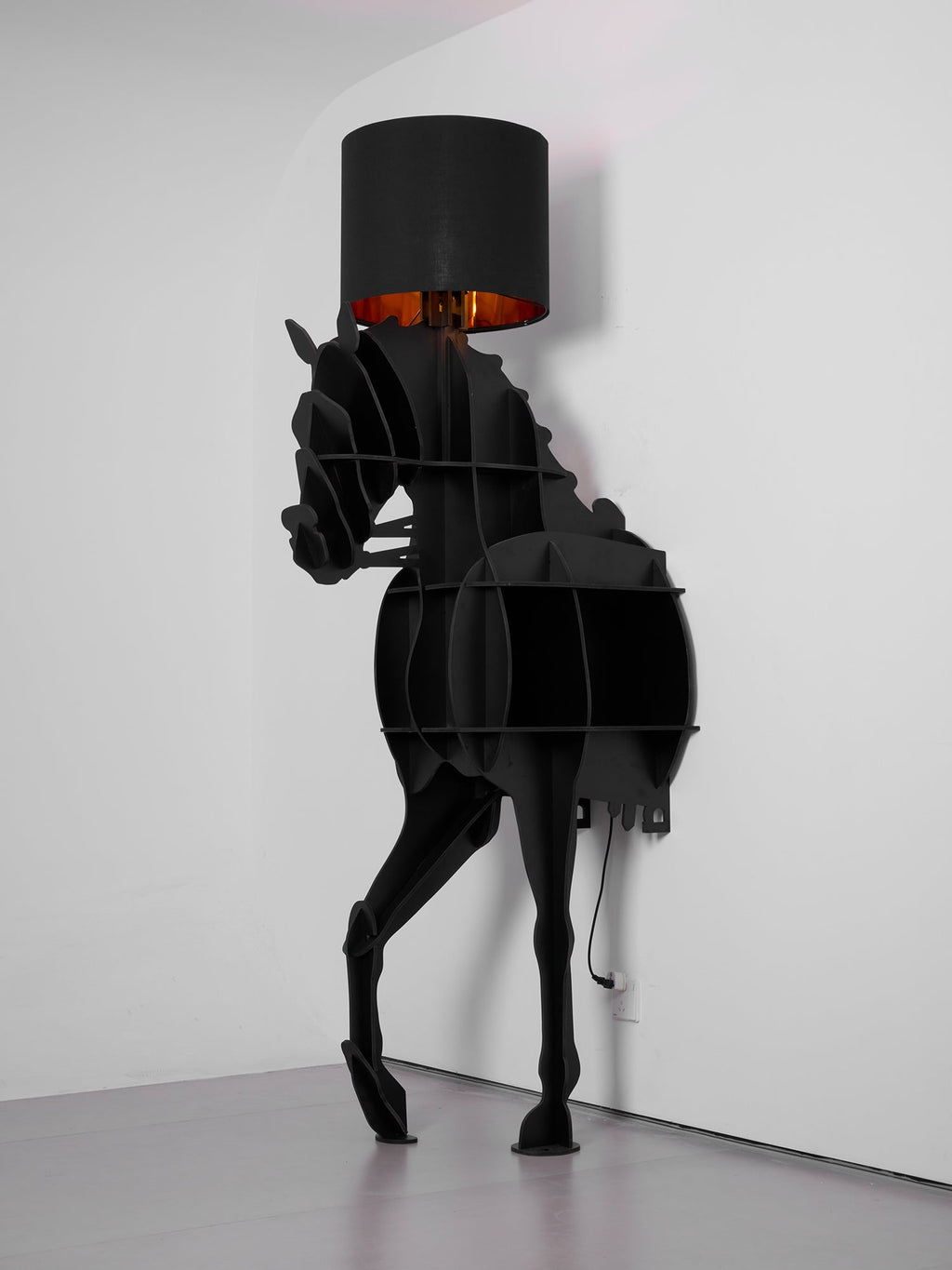 CAMBRIDGE EQUESTRIAN FLOOR LIGHT