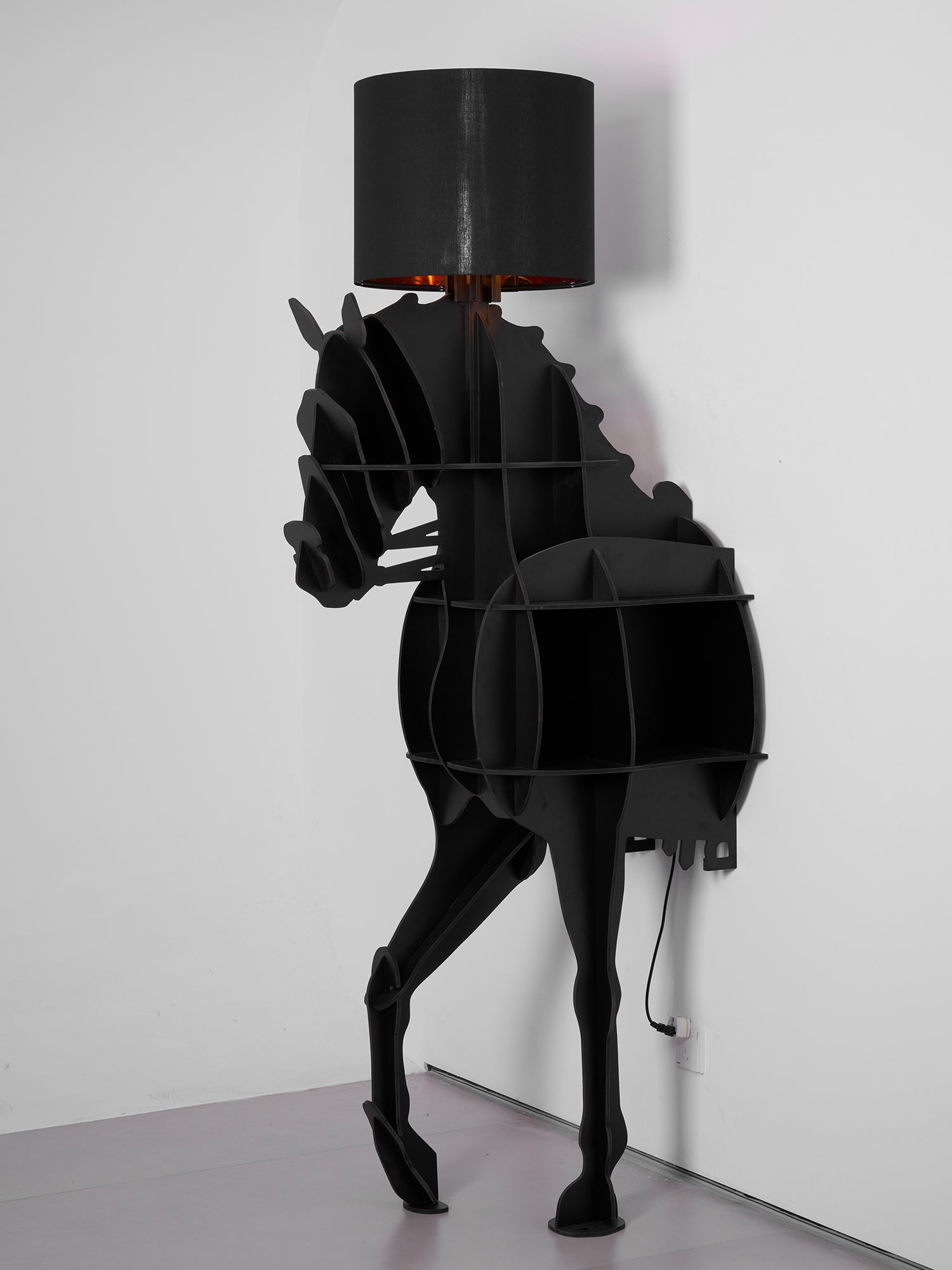 CAMBRIDGE EQUESTRIAN FLOOR LIGHT