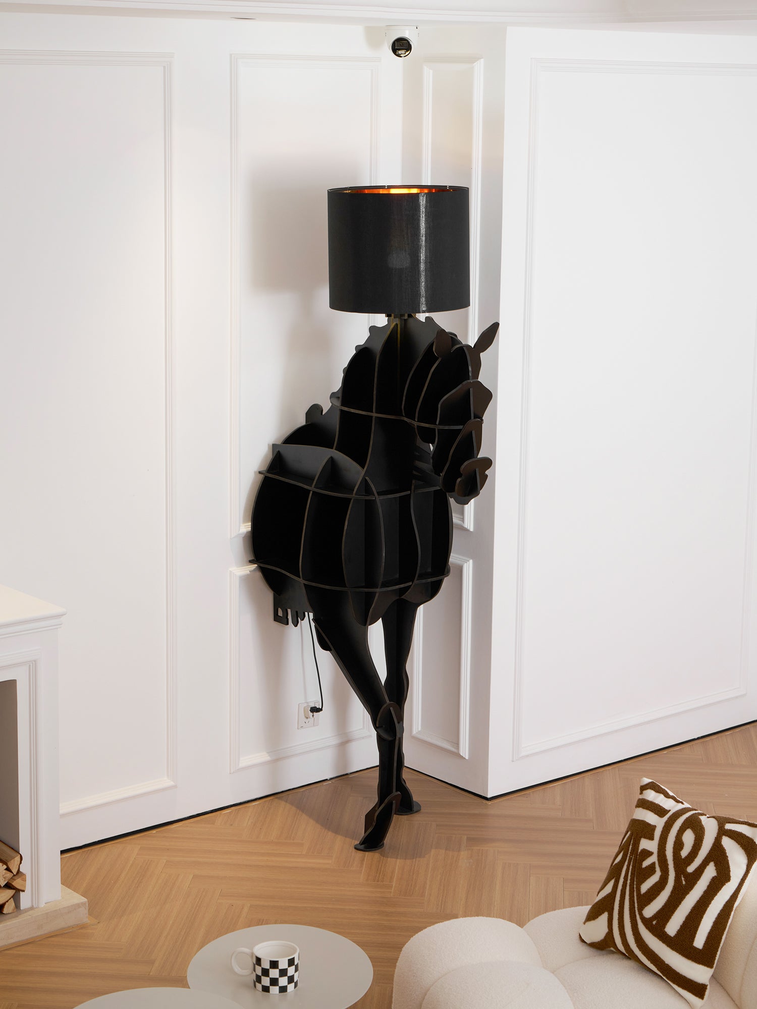 CAMBRIDGE EQUESTRIAN FLOOR LIGHT