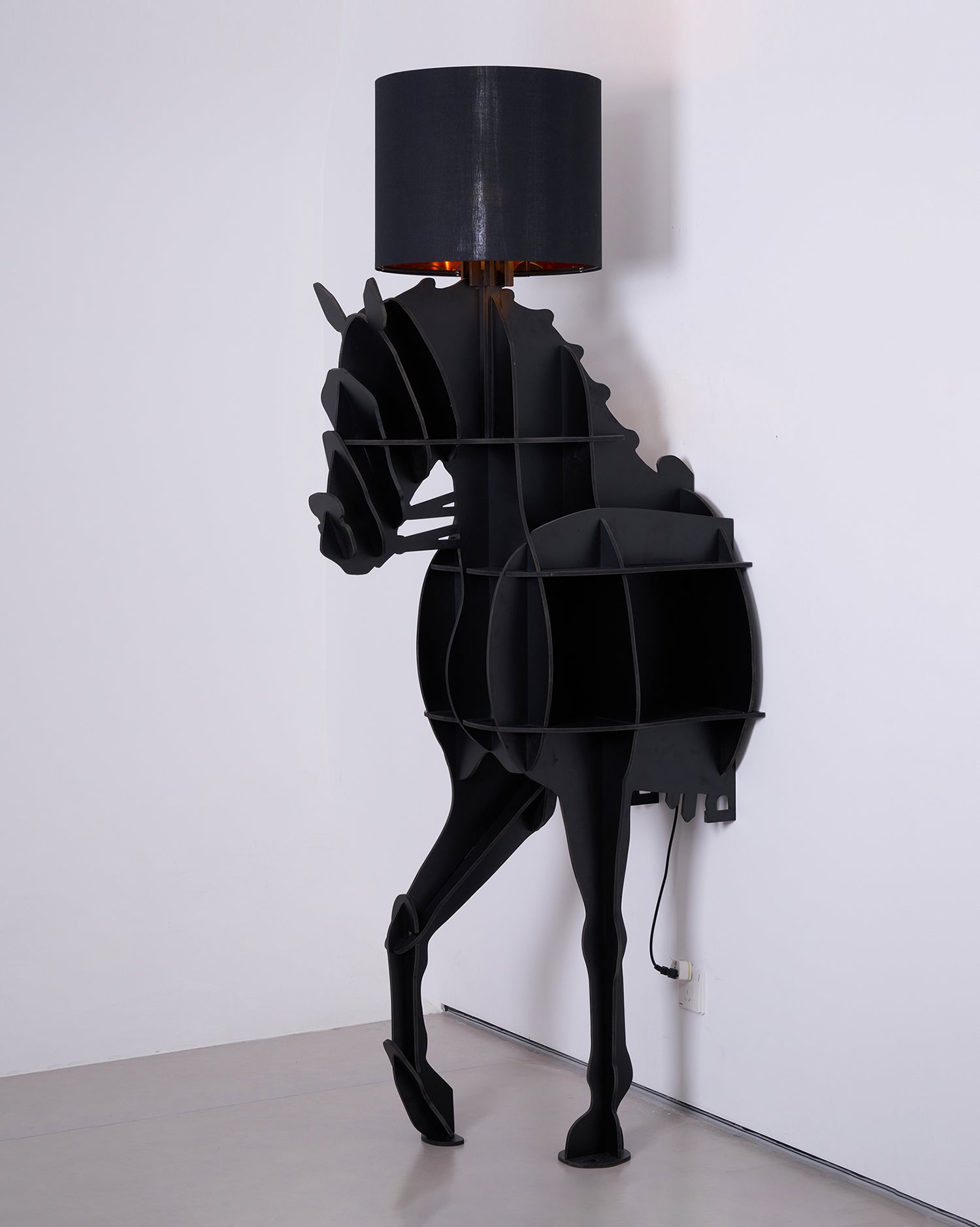 CAMBRIDGE EQUESTRIAN FLOOR LIGHT