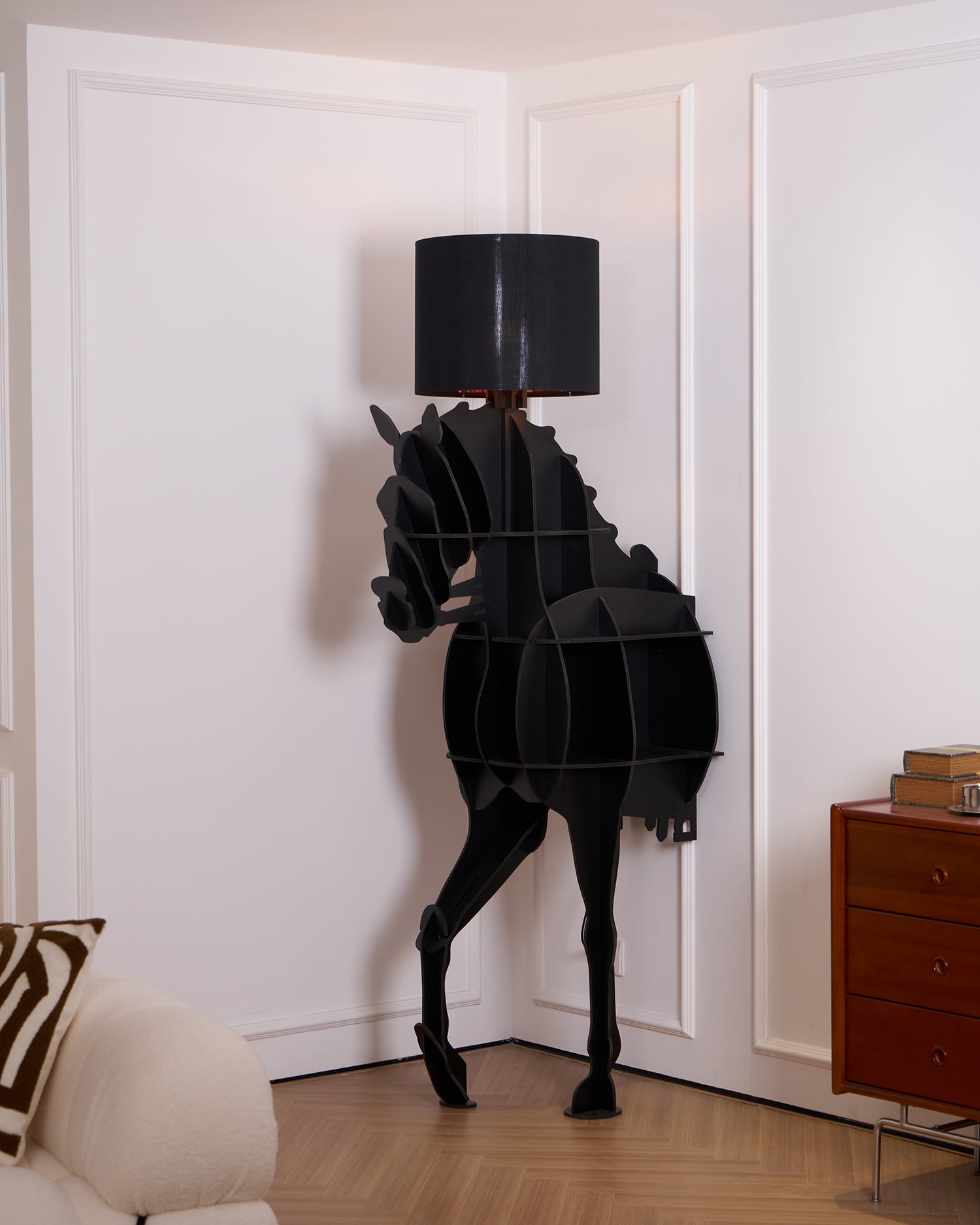 CAMBRIDGE EQUESTRIAN FLOOR LIGHT