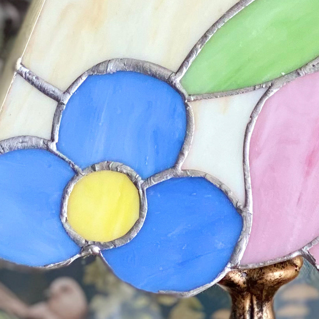 CHARLESTON STAINED GLASS ILLUMINATION LAMP