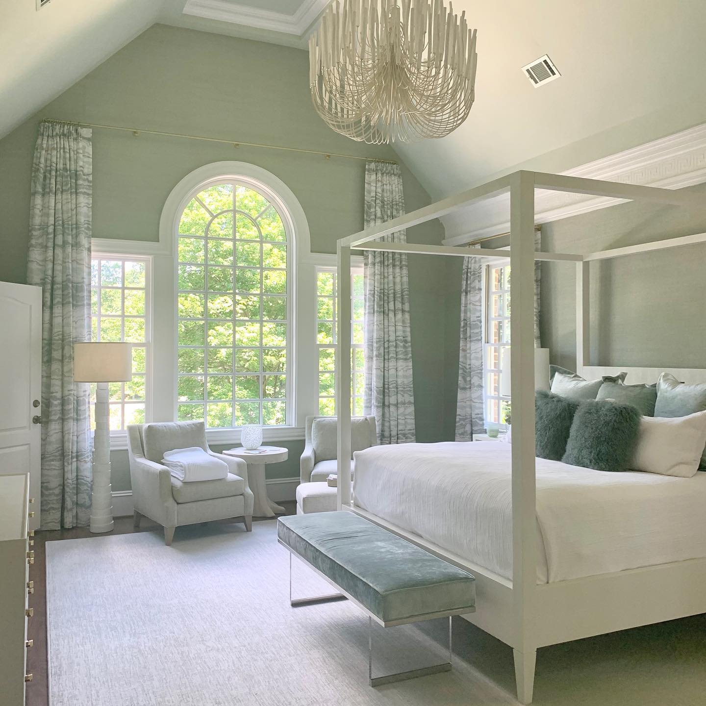 Willowby Branch Pendant Light