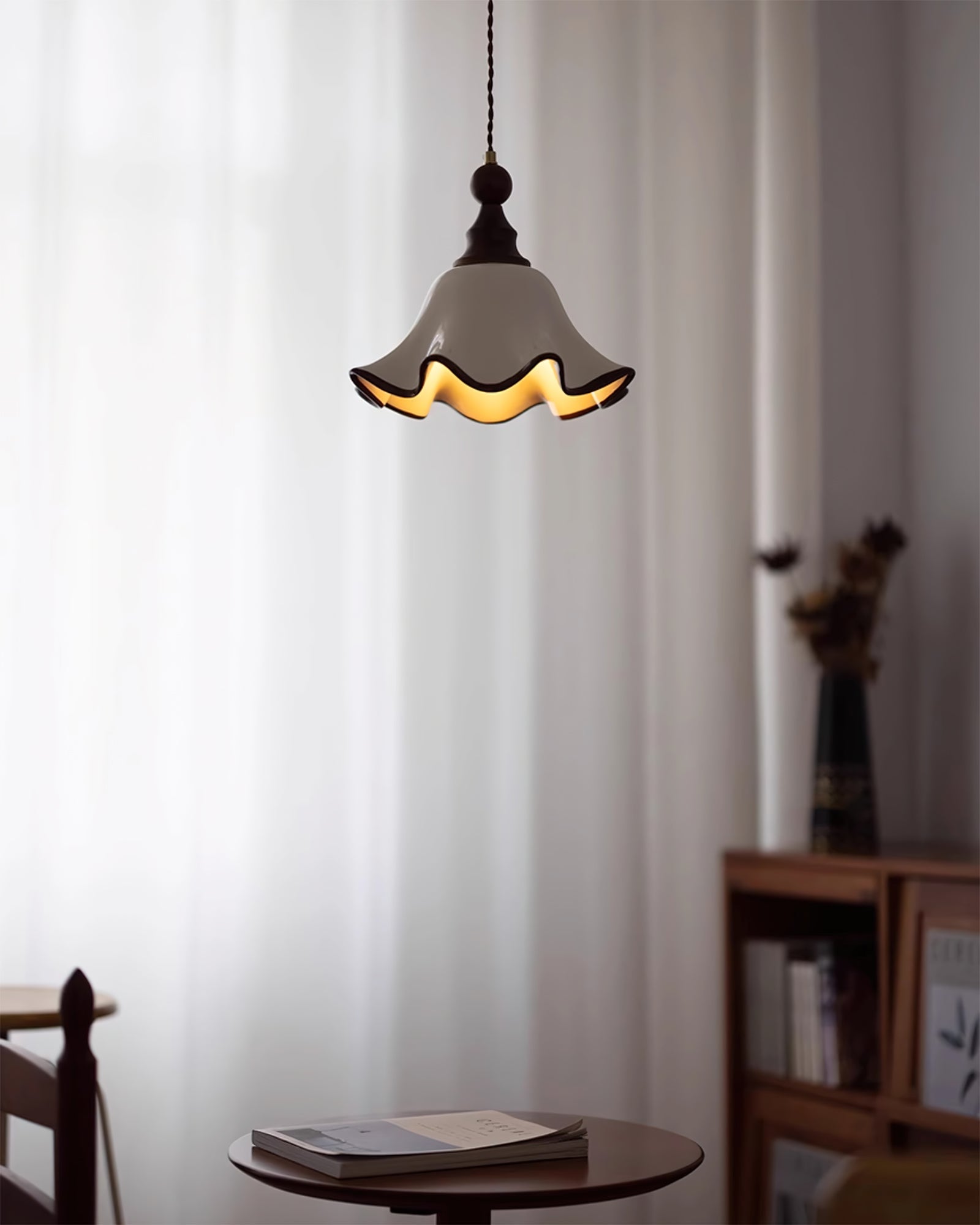 WINDSOR HANGING CRYSTAL ILLUMINATOR
