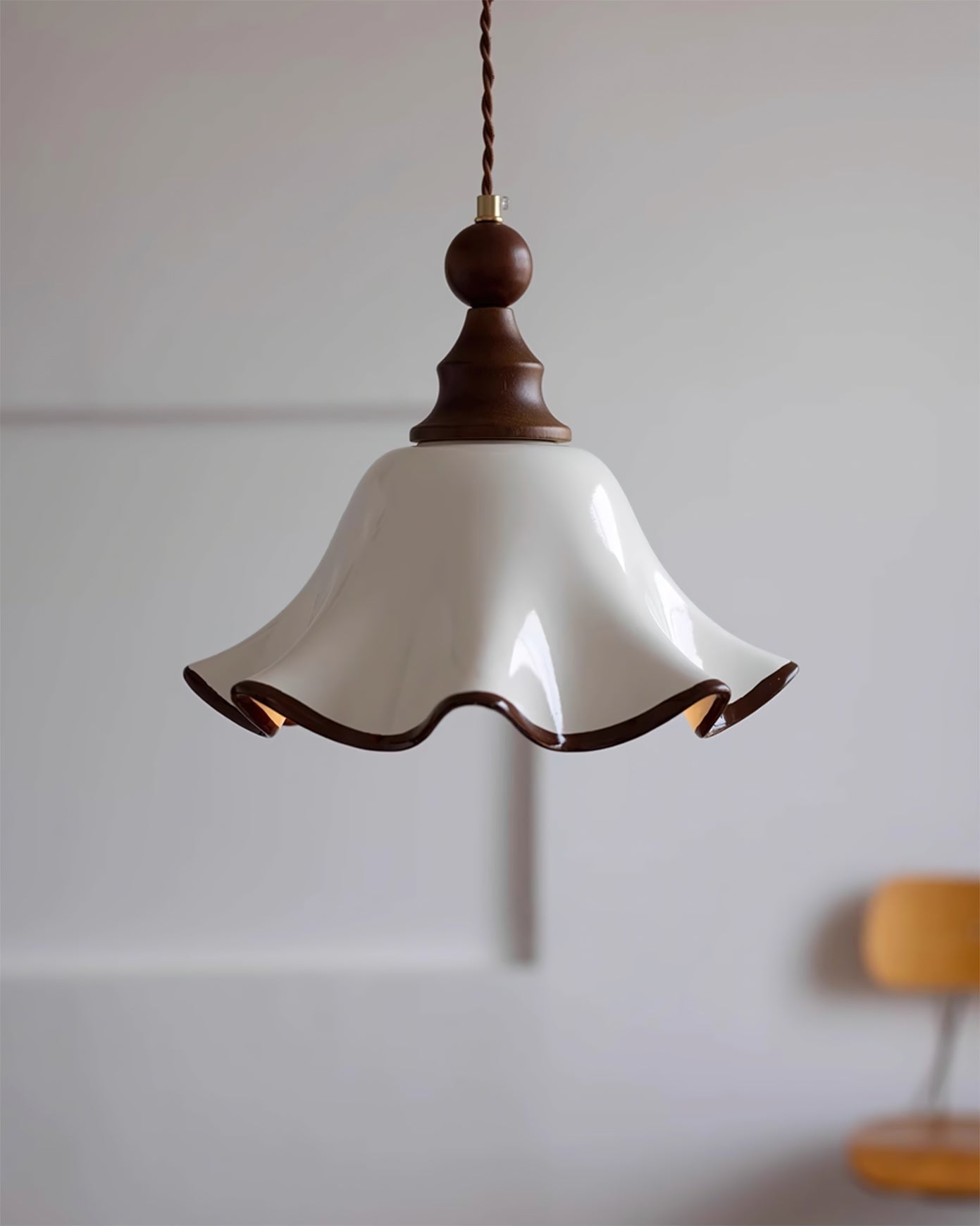 WINDSOR HANGING CRYSTAL ILLUMINATOR