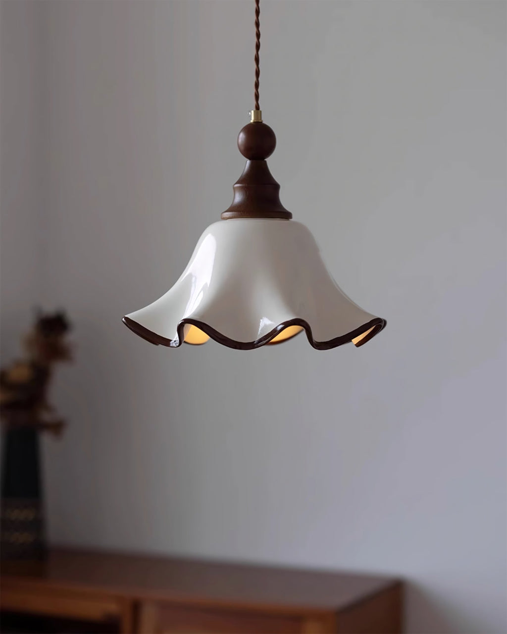 WINDSOR HANGING CRYSTAL ILLUMINATOR