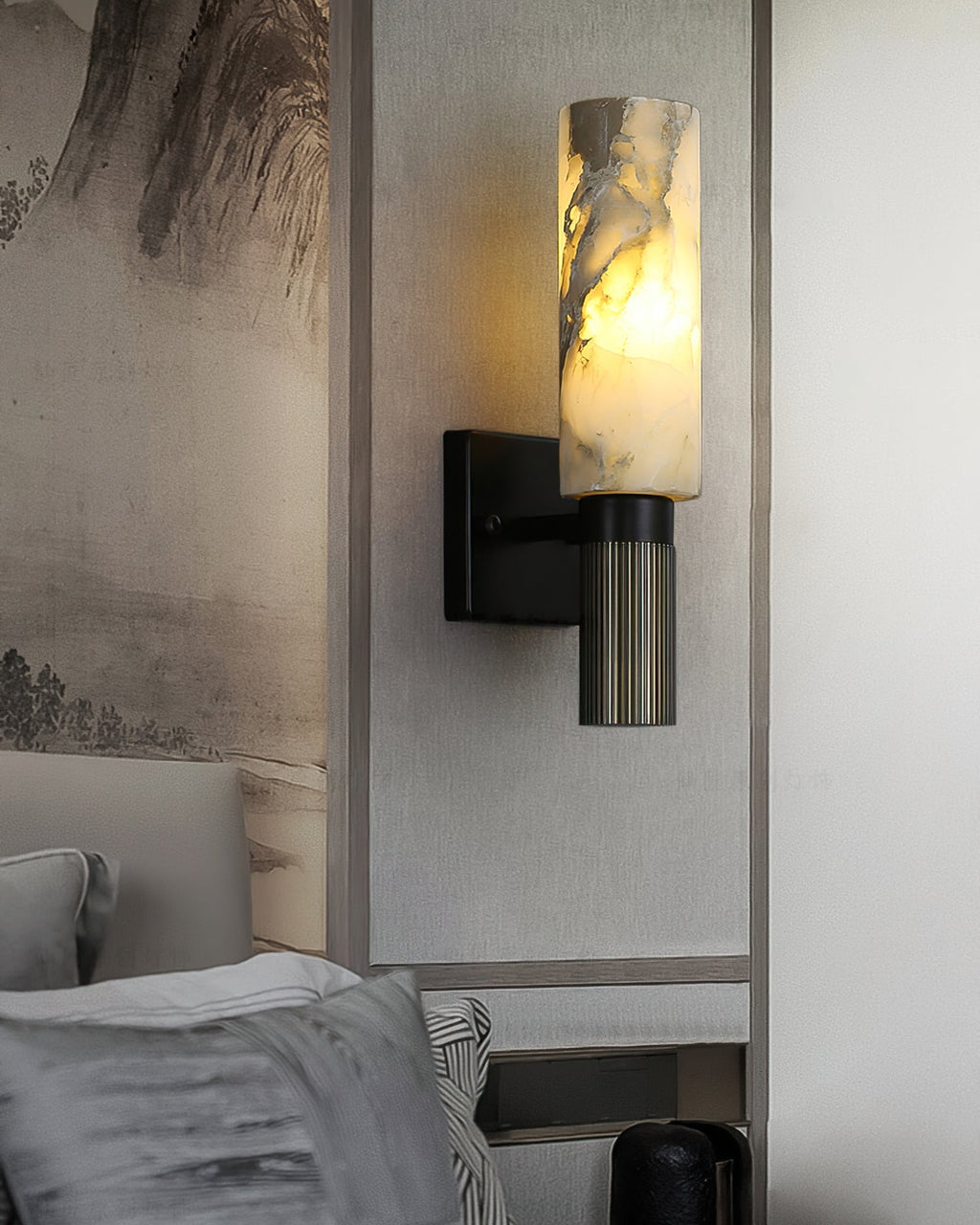RAVENSCROFT IVORY ILLUMINATED WALL SCONCE