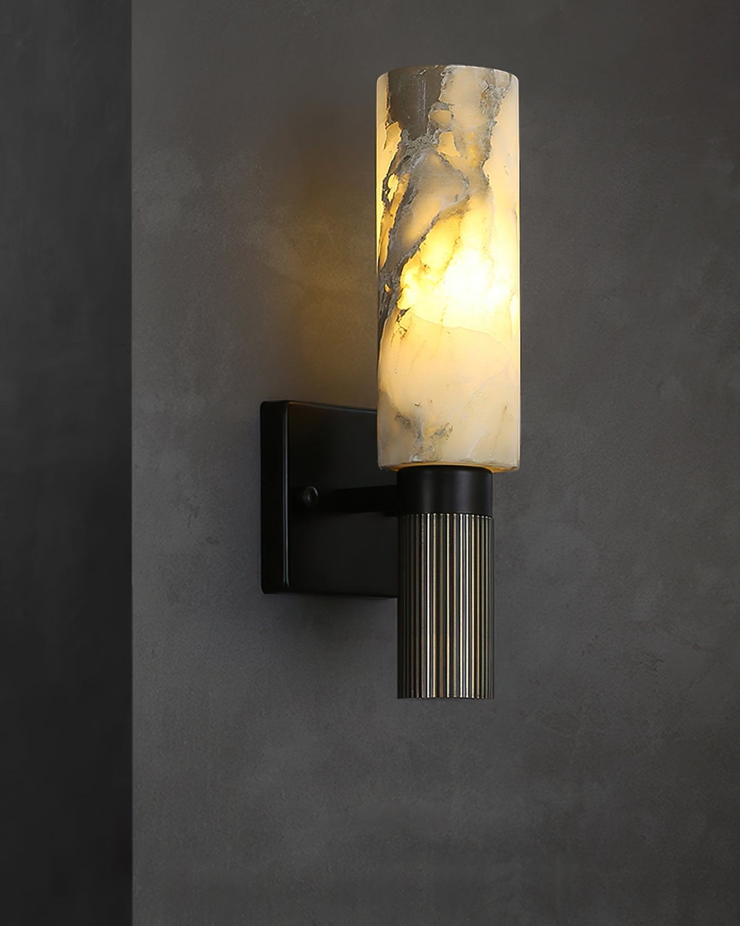 RAVENSCROFT IVORY ILLUMINATED WALL SCONCE