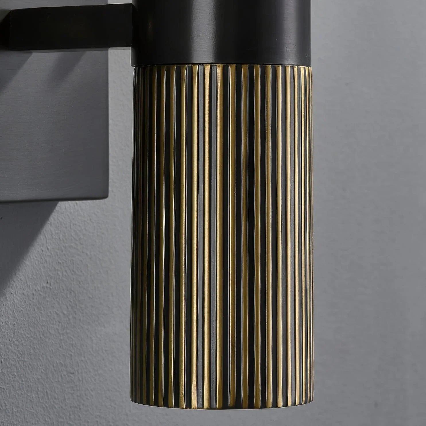 RAVENSCROFT IVORY ILLUMINATED WALL SCONCE