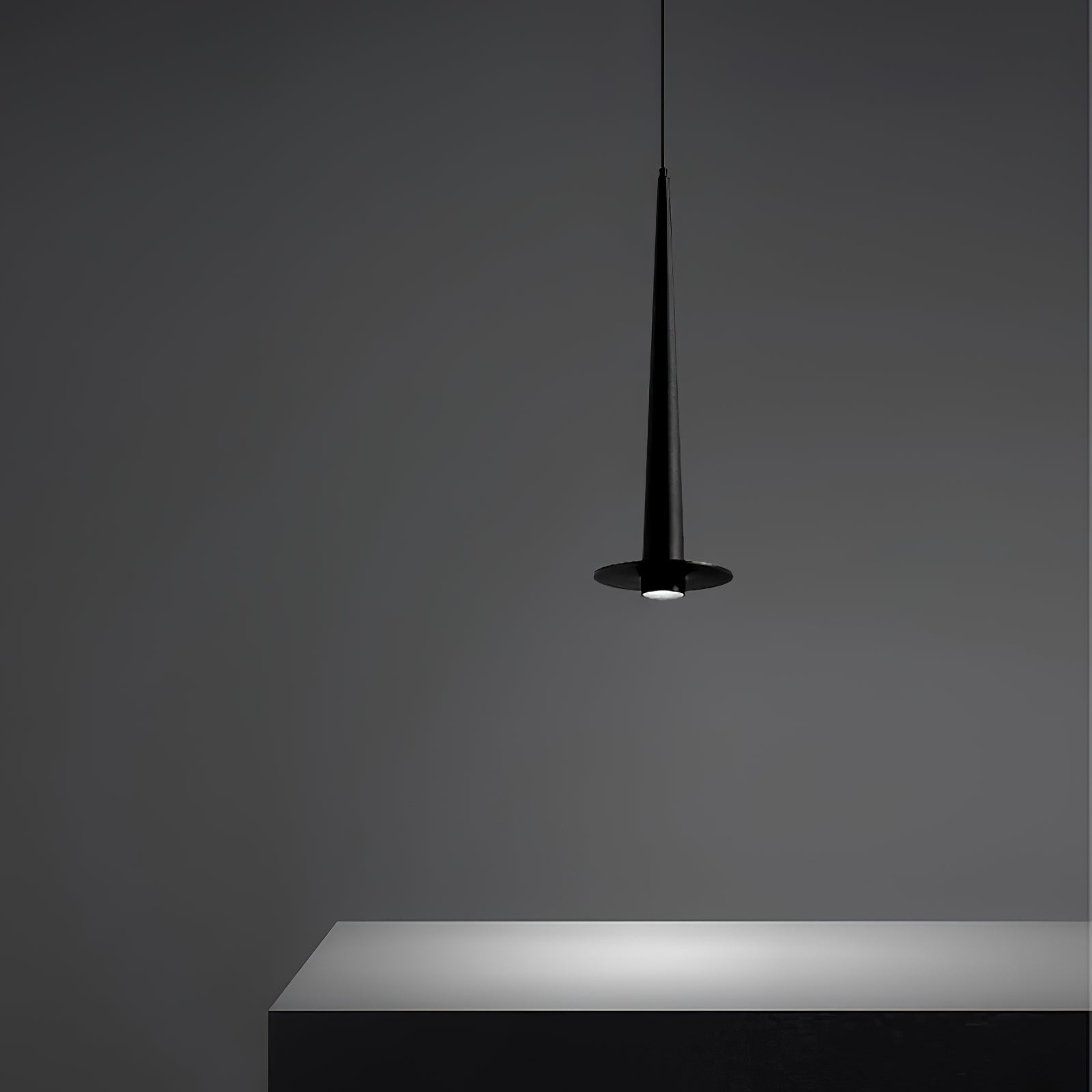 BRIDGEMAN HANGING GLOBE LANTERN
