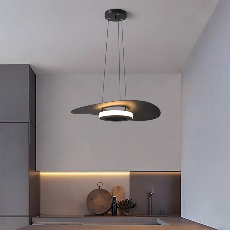 RAVENWOOD SKYLINE HANGING LANTERN