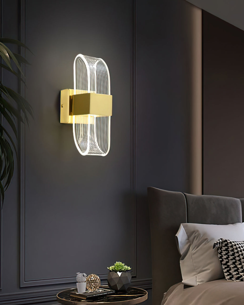 WINTERBOURNE CRYSTAL GLOW WALL SCONCE