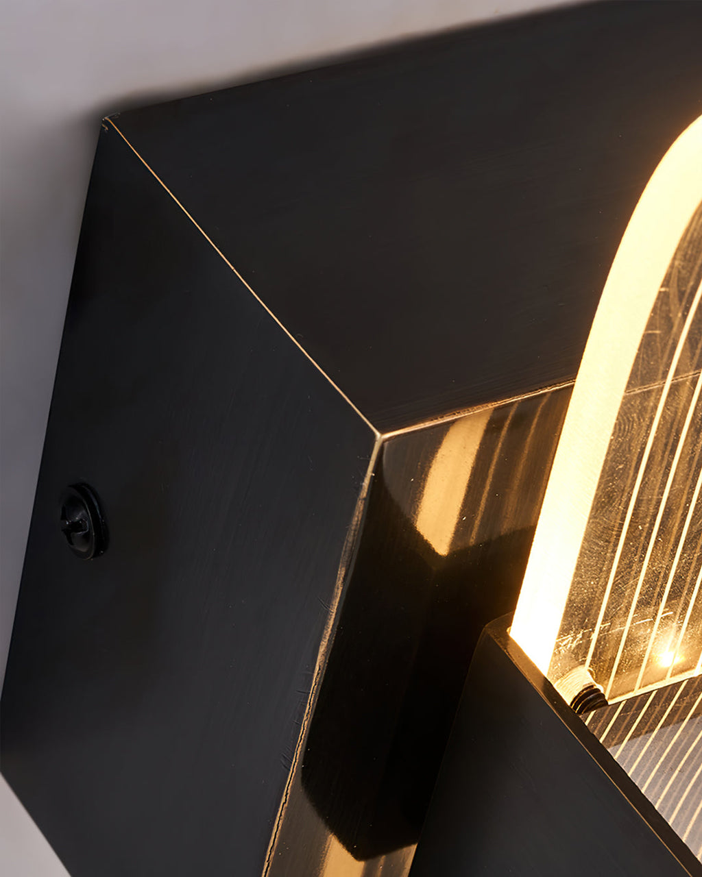 WINTERBOURNE CRYSTAL GLOW WALL SCONCE