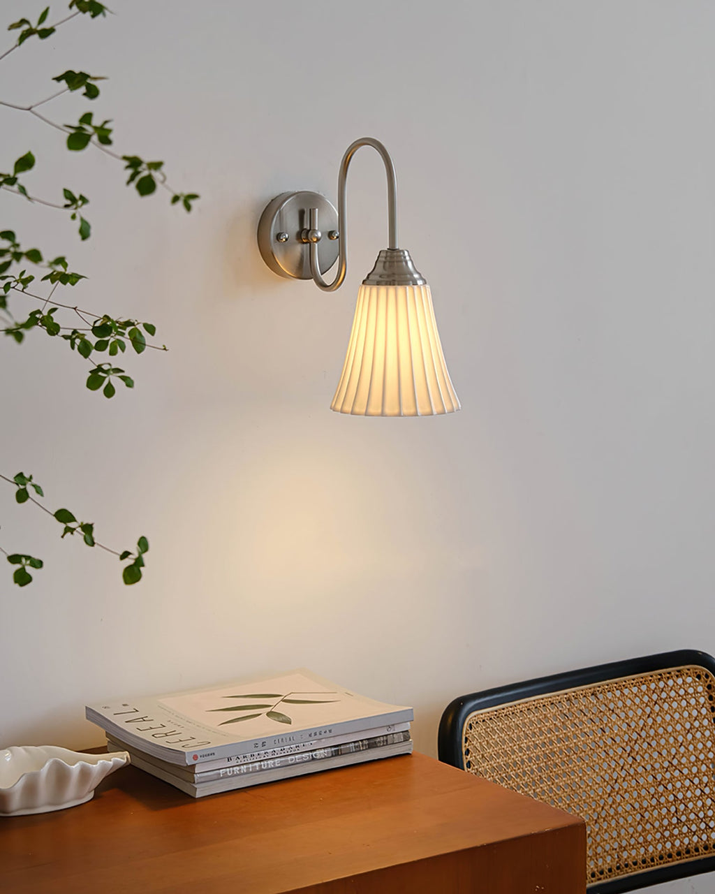 CHARLESTON HORN SHAPED CERAMIC SCONCE