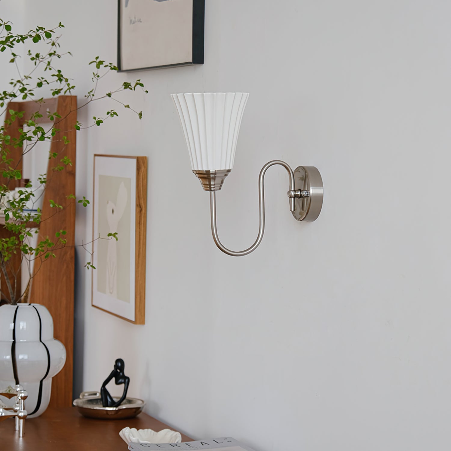 CHARLESTON HORN SHAPED CERAMIC SCONCE