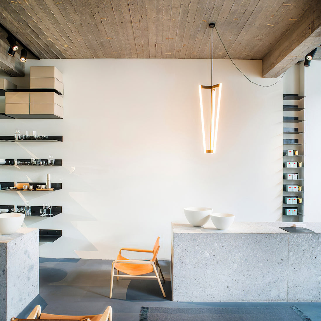 RAVENHALL INDUSTRIAL PIPE CEILING LIGHT