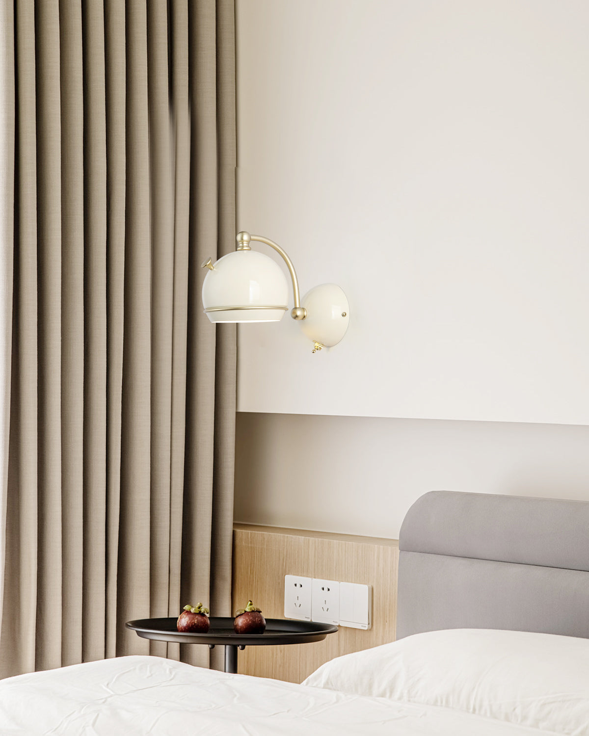 RAVENHALL LUMINAIRE WALL SCONCE