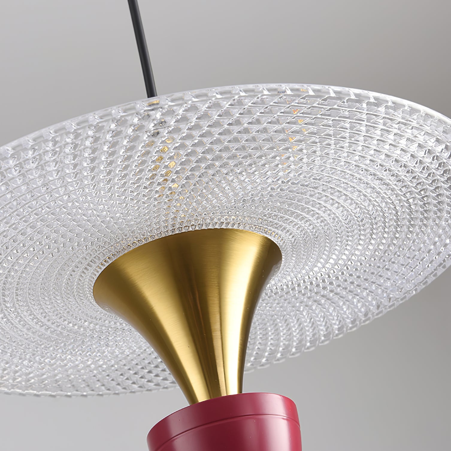 ASTONIA AERODYNAMIC GLASS HANGING LAMP