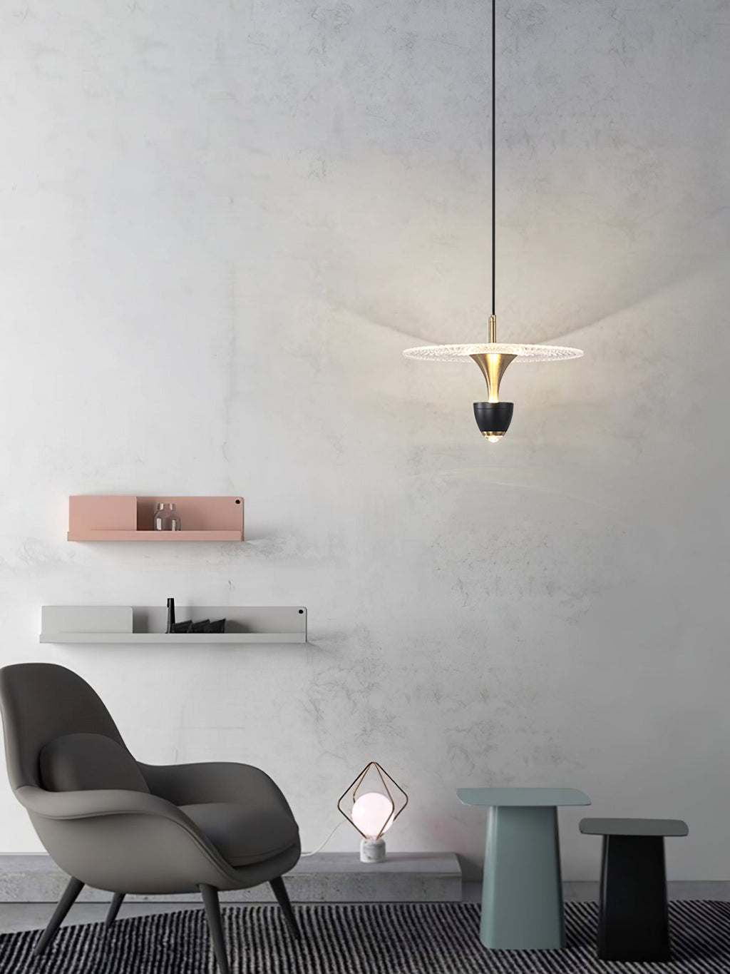 ASTONIA AERODYNAMIC GLASS HANGING LAMP