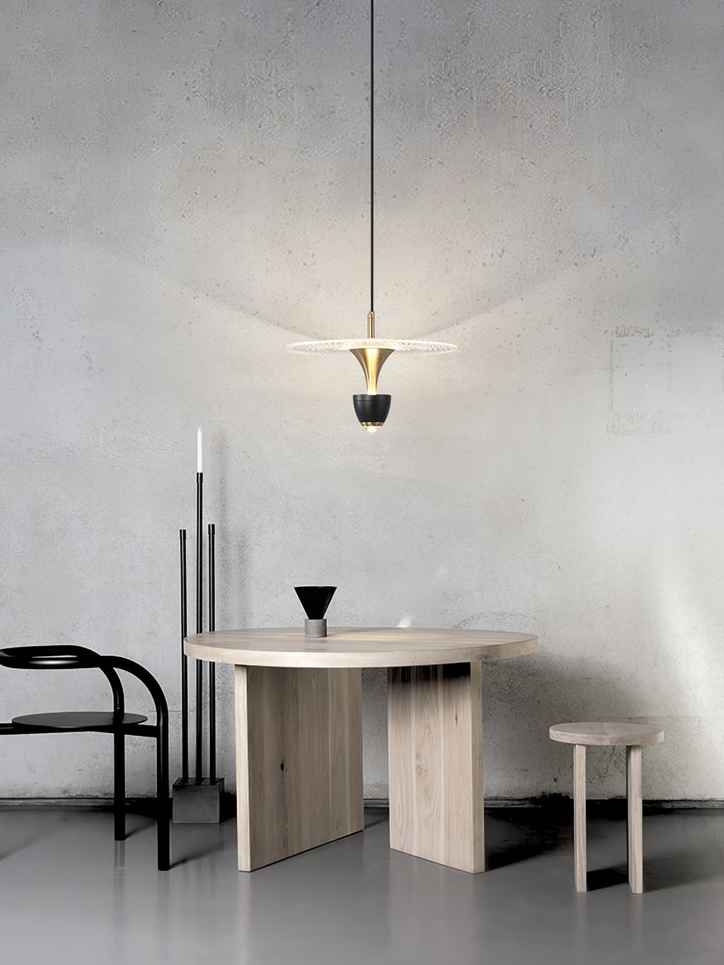 ASTONIA AERODYNAMIC GLASS HANGING LAMP