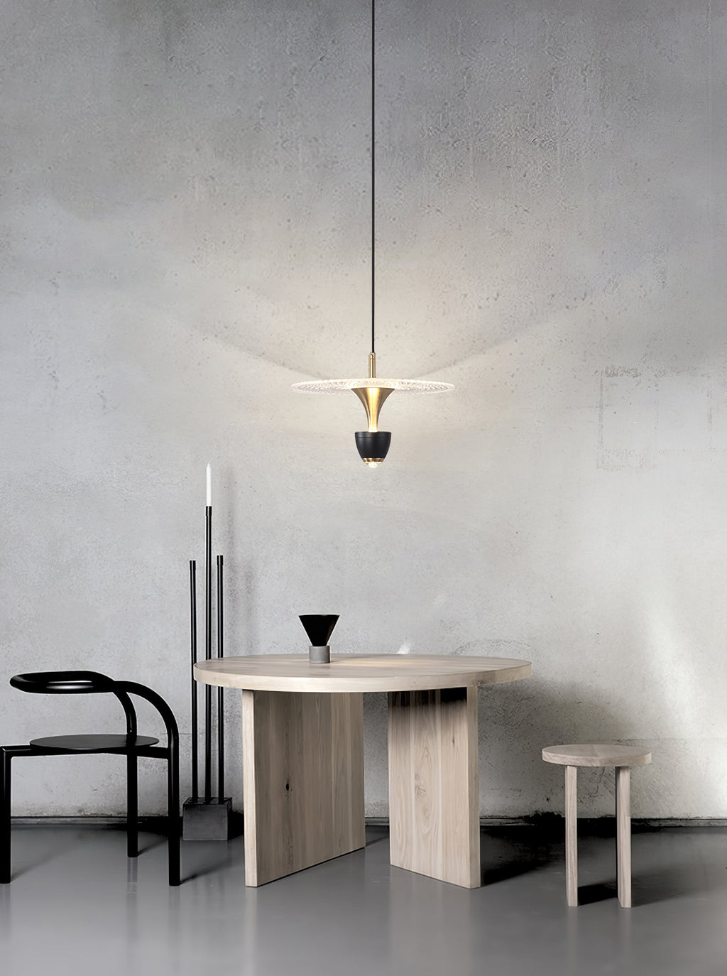 ASTONIA AERODYNAMIC GLASS HANGING LAMP